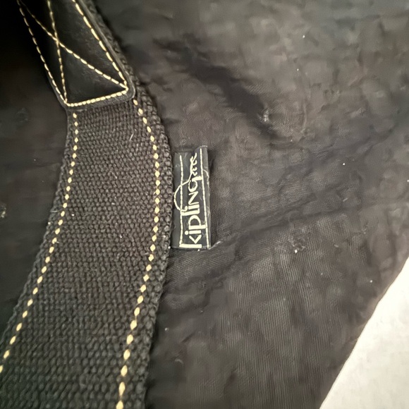 Kipling Large Black Duffel Bag with Logo Patch - Picture 3 of 11